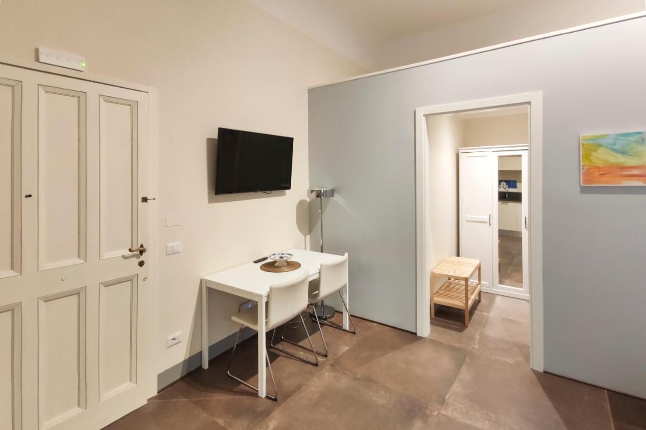 Apt. Perla - Pauline Suites, Palazzo Borghese 佛罗伦萨 外观 照片